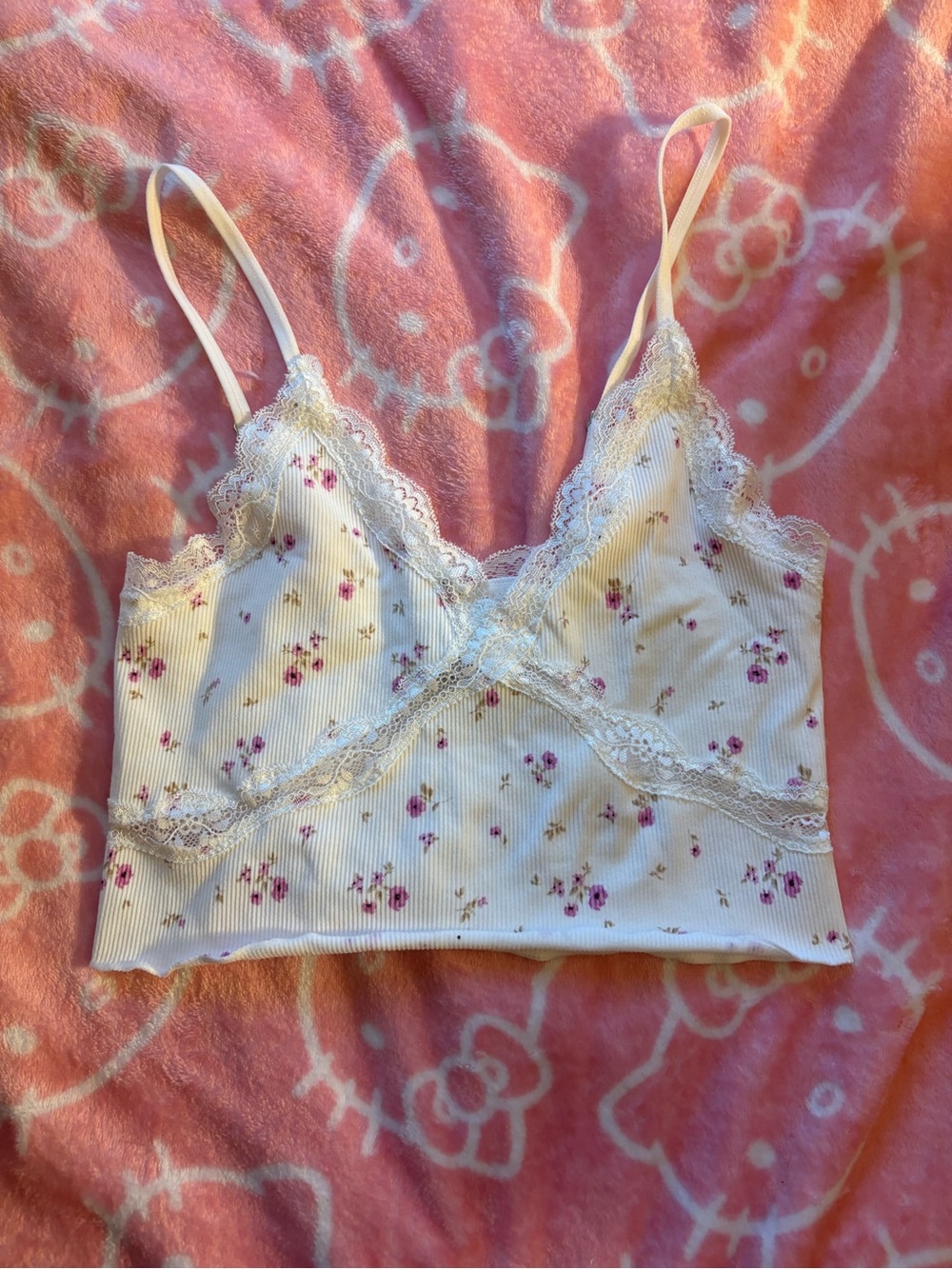 Forever 21 White Ribbed Floral Lace-Trim cropped tank with Pink Accents